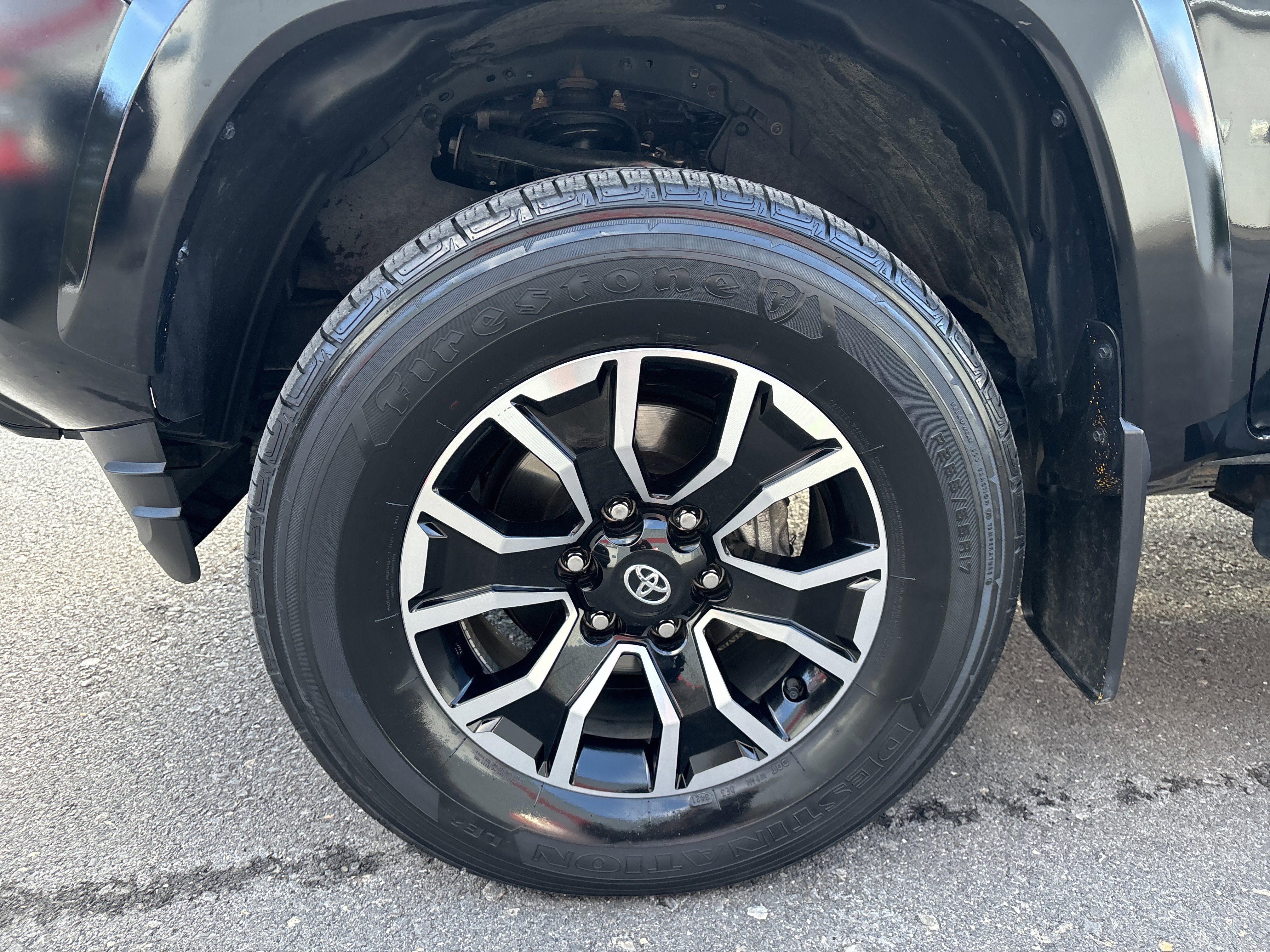 Used 2022 Toyota Tacoma TRD Sport image 10