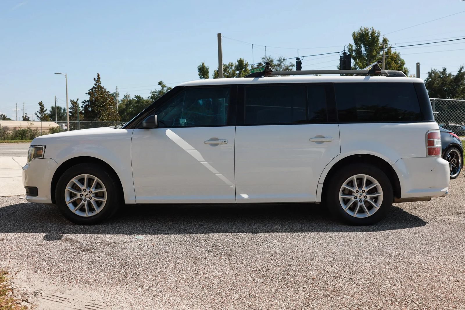 Used 2014 Ford Flex SE FWD image 2