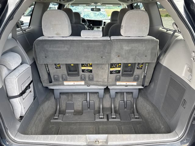 Used 2015 Toyota Sienna LE FWD image 15