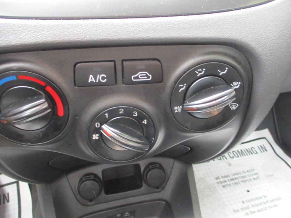 Used 2011 Kia Rio LX w/ Value Pkg FWD image 28