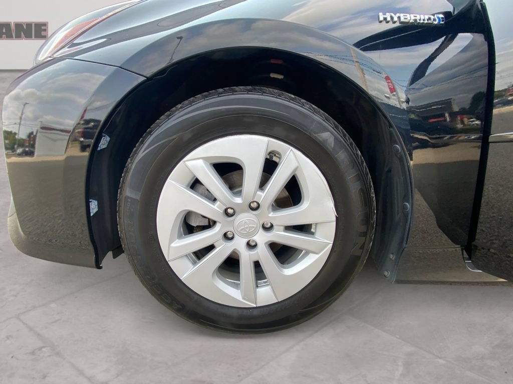 Used 2016 Toyota Prius Two FWD image 14