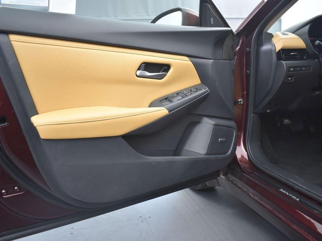 New 2025 Nissan Sentra SV w/ SV Premium Package image 27