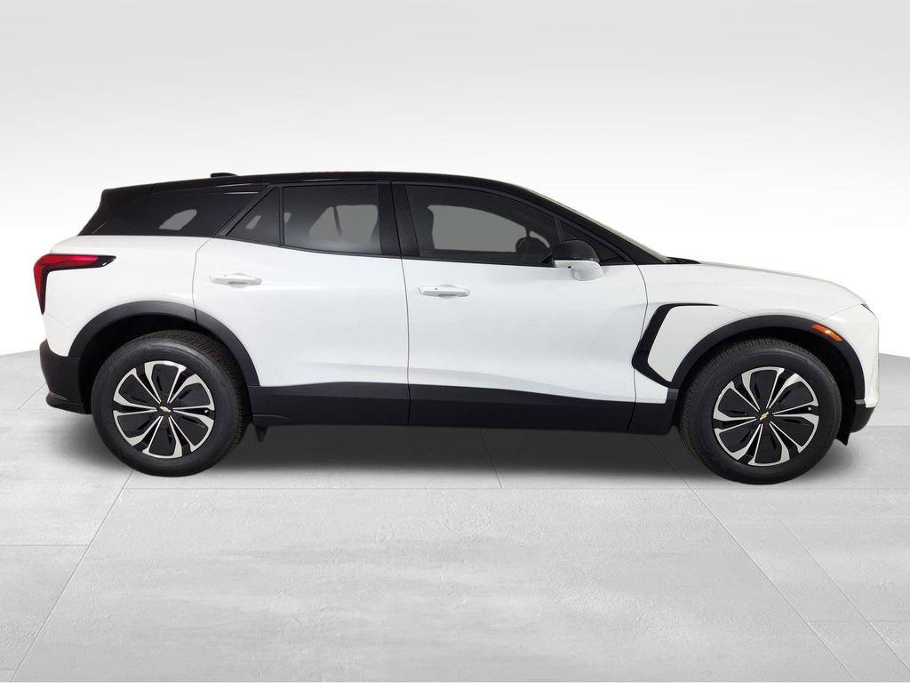 New 2026 Chevrolet Blazer EV LT image 4