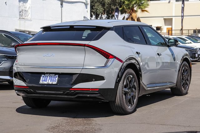 New 2026 Kia EV6 Wind RWD image 16