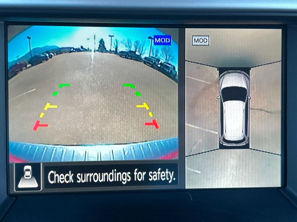 Used 2020 Nissan Pathfinder Platinum image 16