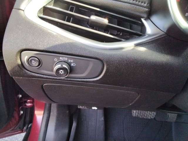 Used 2018 Chevrolet Malibu LT w/ Leather Package image 28