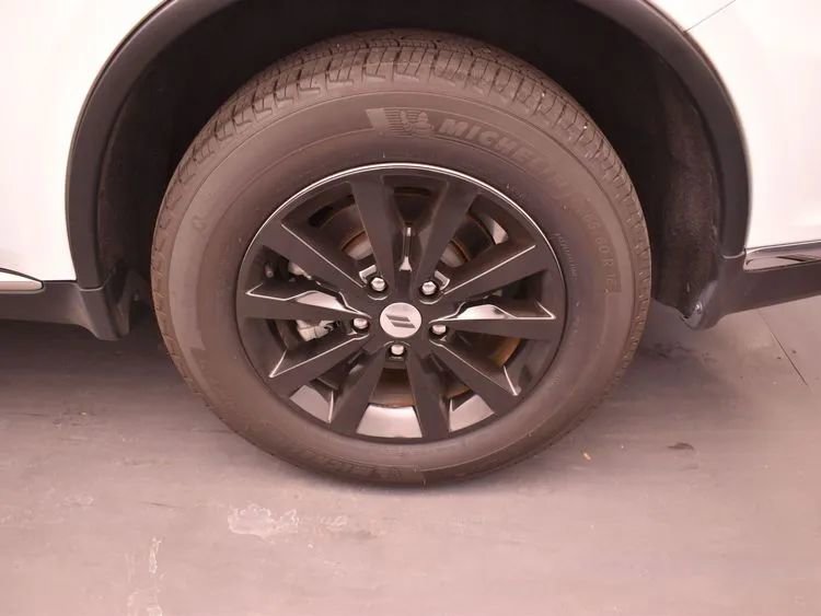 Used 2024 Dodge Durango SXT image 35