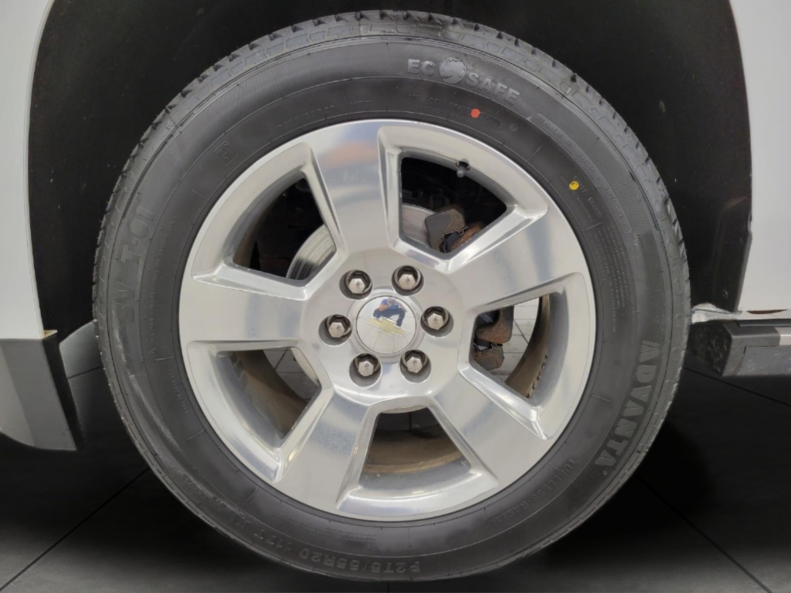 Used 2020 Chevrolet Suburban Premier w/ Max Trailering Package AWD/4WD image 3