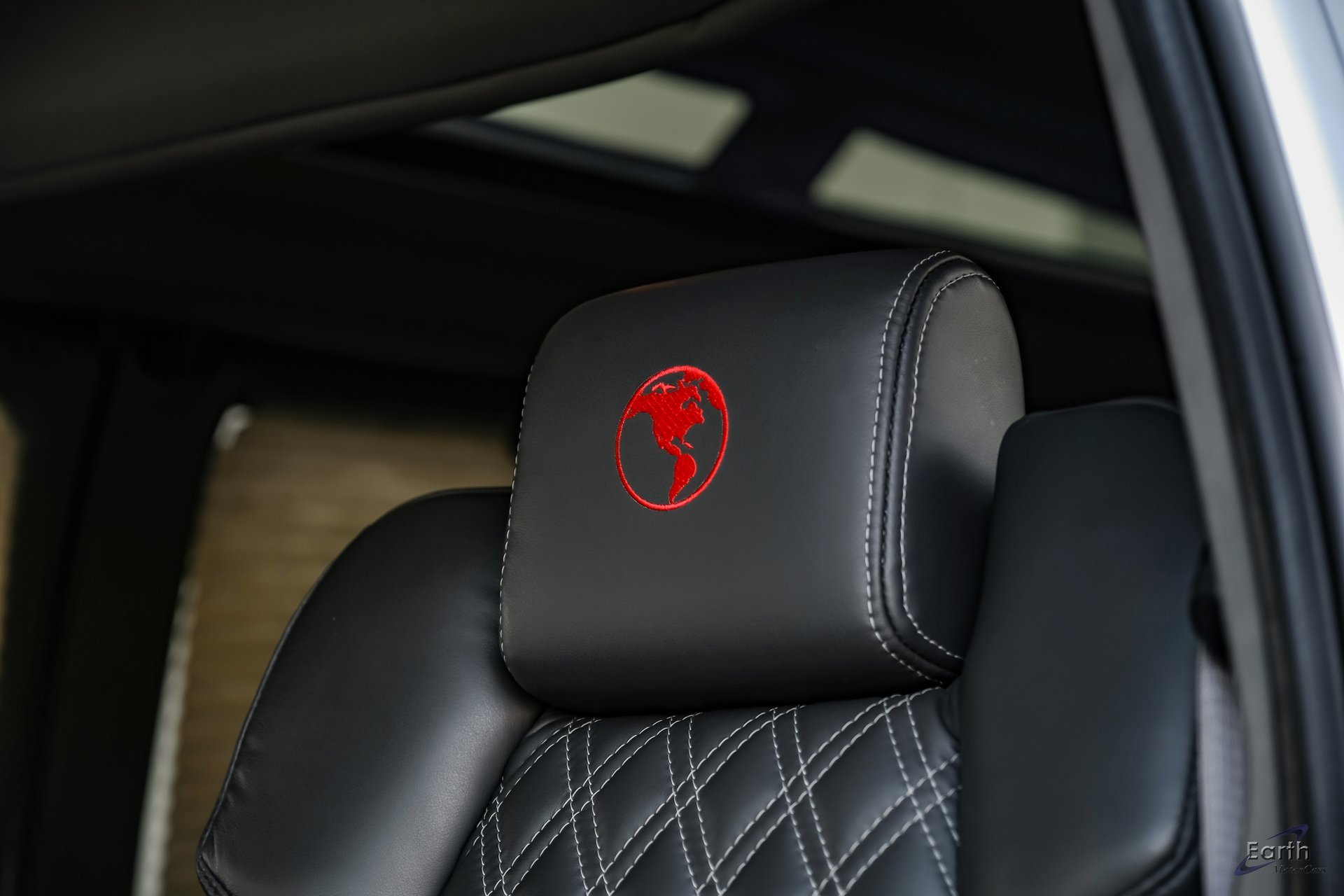 Used 2023 Chevrolet Express 2500 image 40