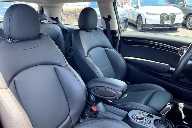 Used 2024 MINI Cooper SE FWD image 7