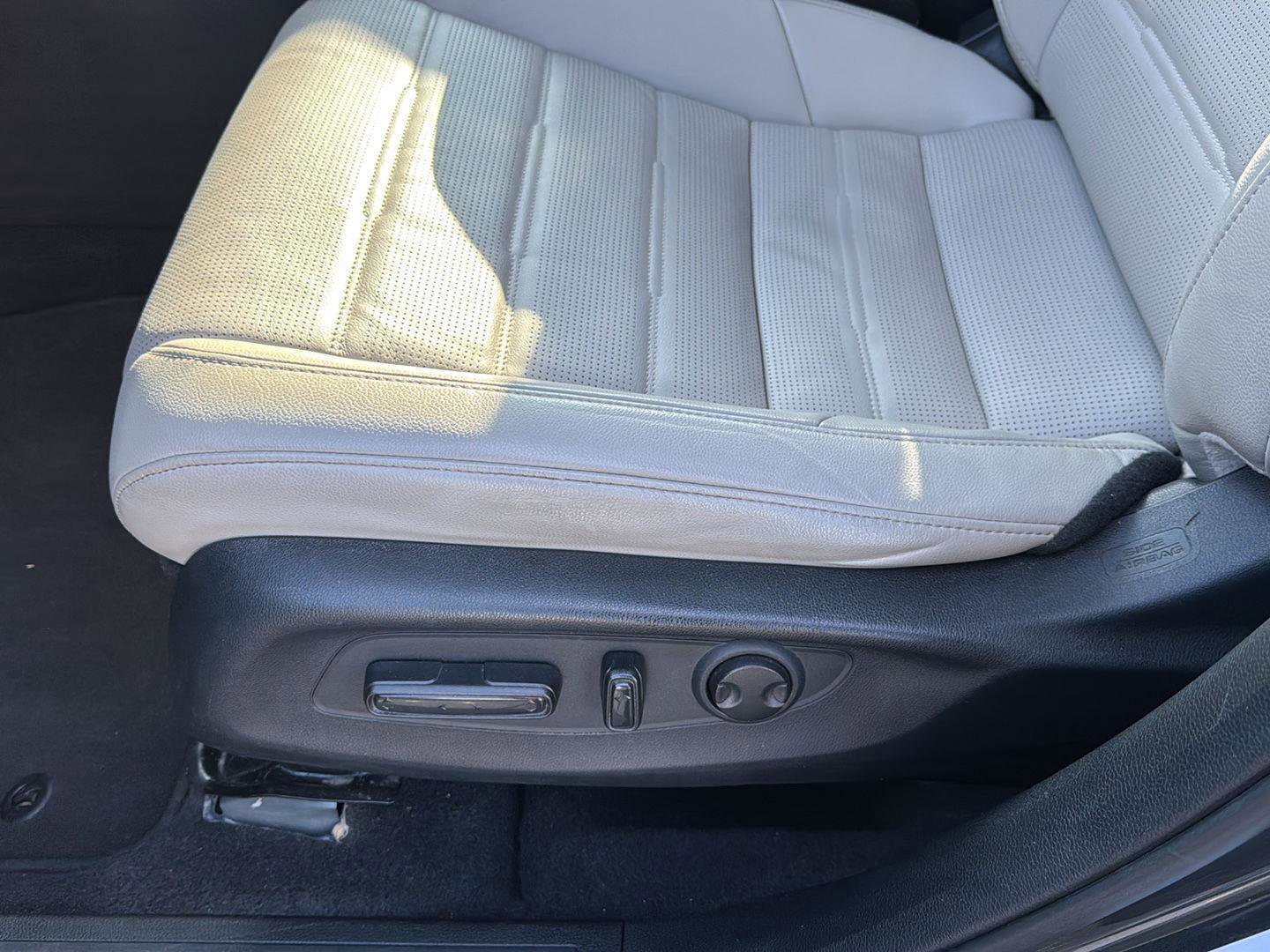 Used 2024 Honda CR-V EX-L image 27