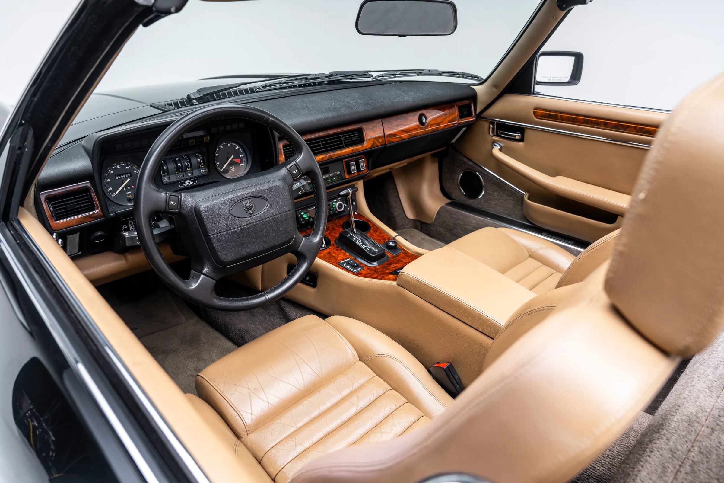Used 1990 Jaguar XJS V12 Convertible RWD image 8
