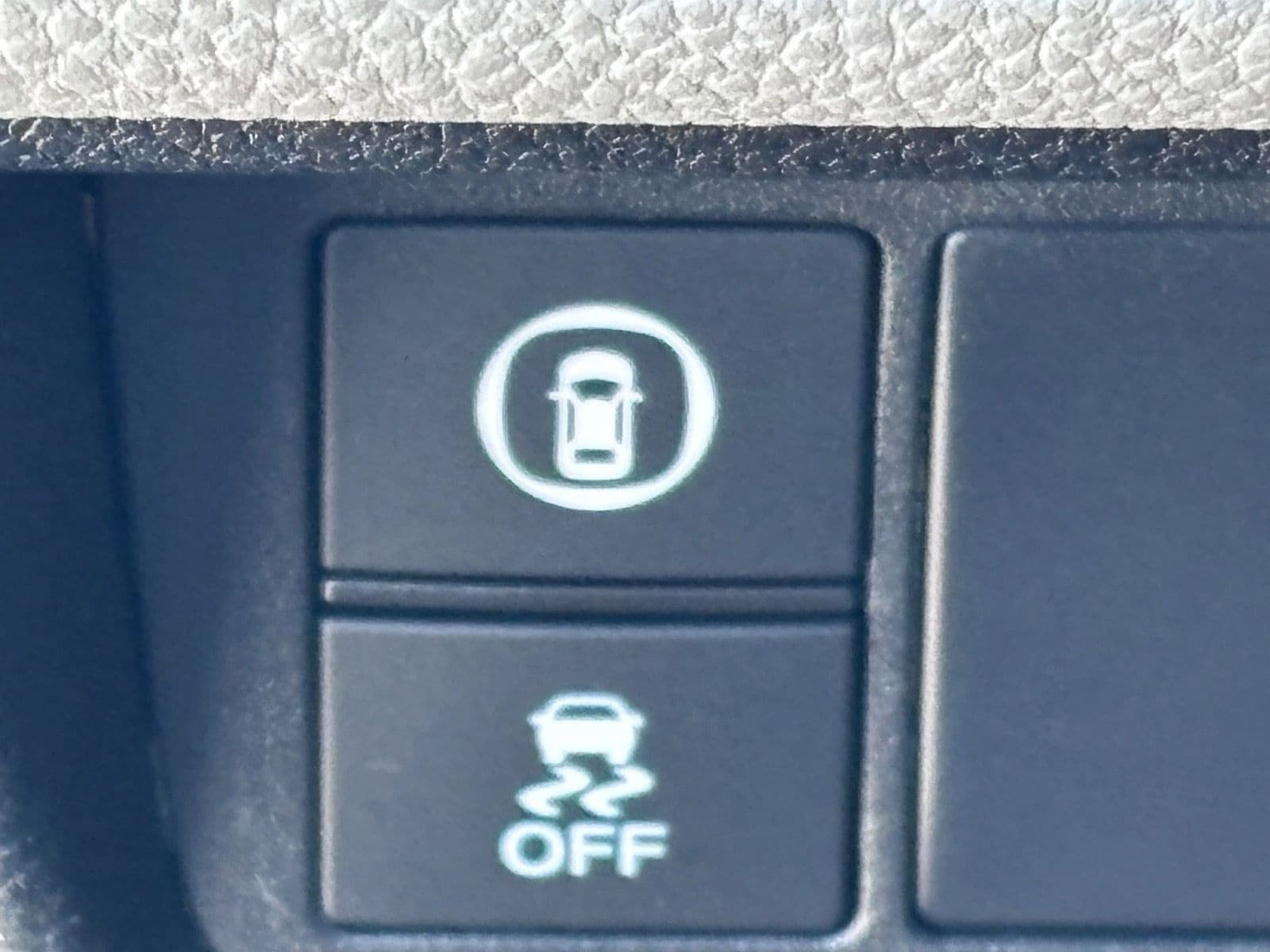 Certified 2018 Honda Accord EX image 23