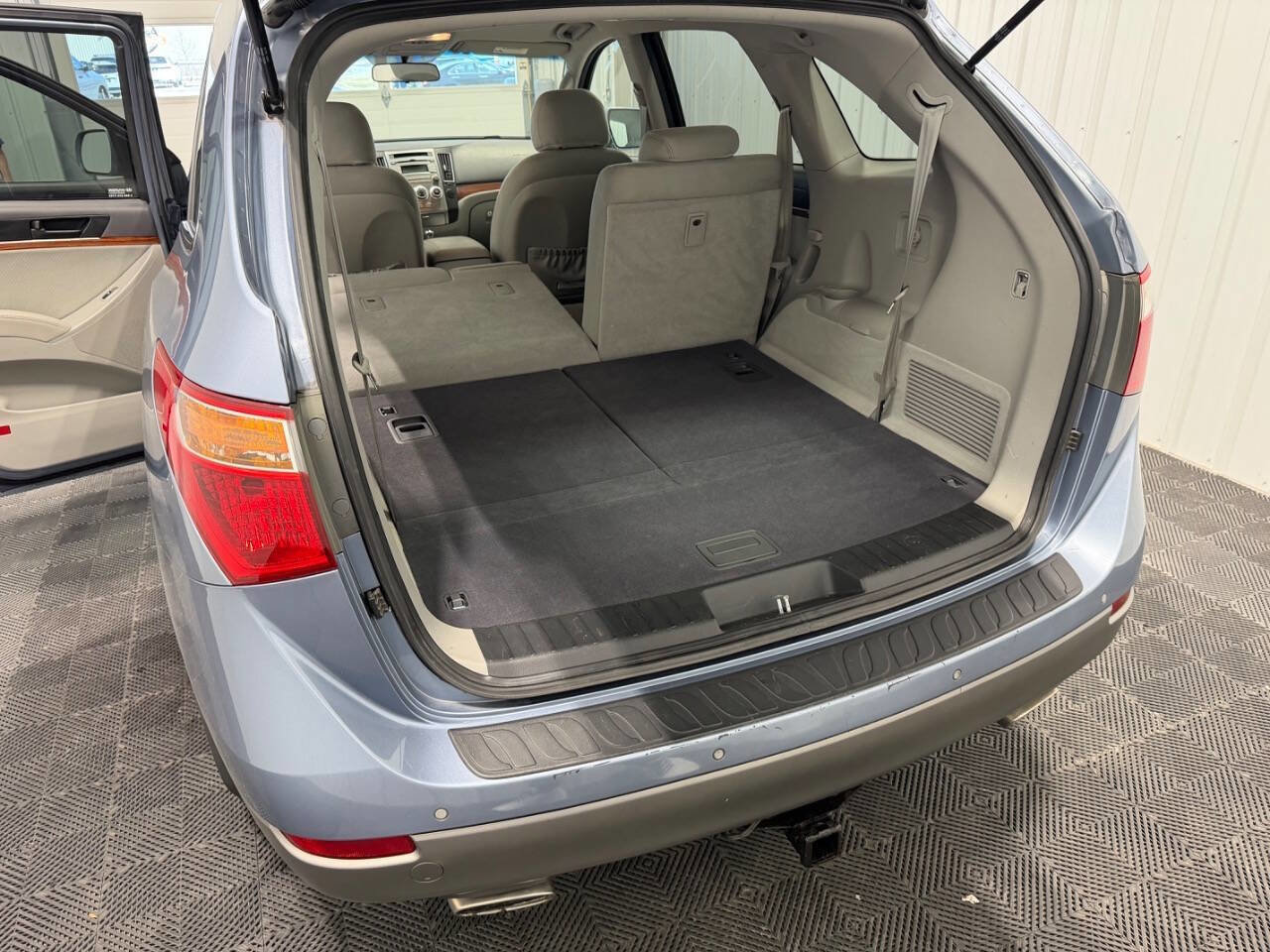 Used 2010 Hyundai Veracruz GLS image 12