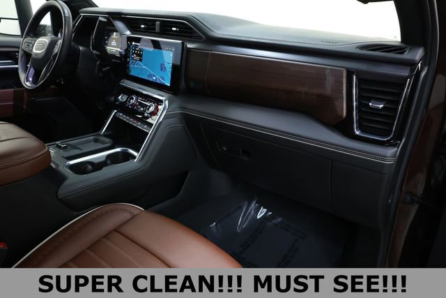 Used 2024 GMC Sierra 3500 Denali Ultimate AWD/4WD image 15