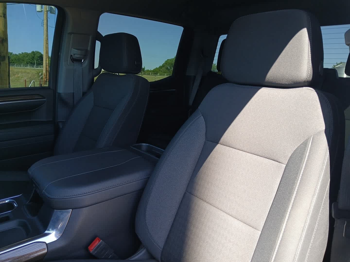 Used 2023 Chevrolet Silverado 1500 LT Trail Boss w/ Protection Package AWD/4WD image 21