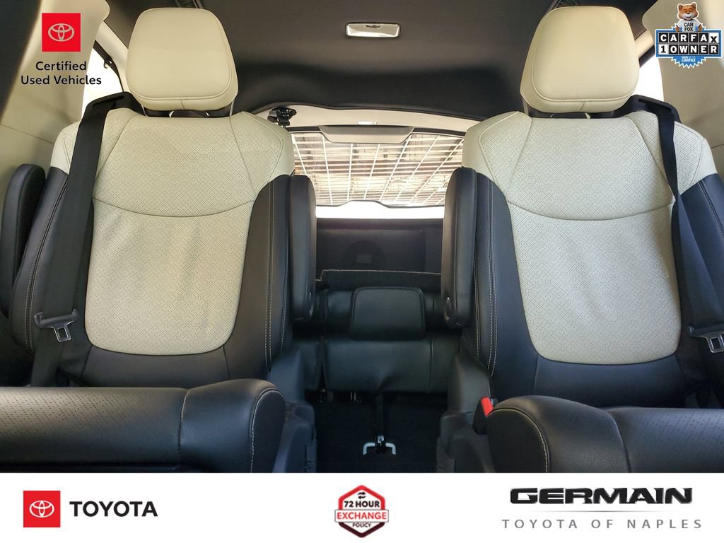 Certified 2025 Toyota Sienna Limited FWD image 32