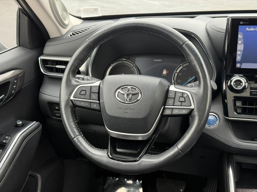 Certified 2022 Toyota Highlander Platinum image 15