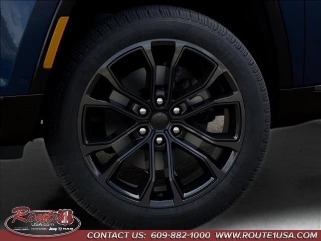 New 2026 Jeep Grand Wagoneer L Summit w/ Premium Group III AWD/4WD image 9
