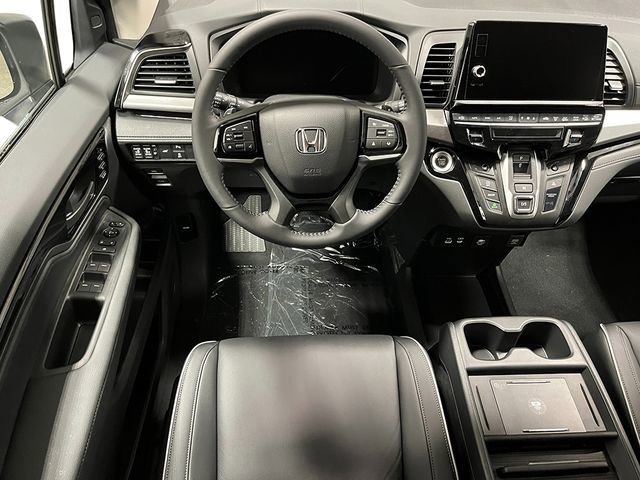 New 2026 Honda Odyssey Touring image 18