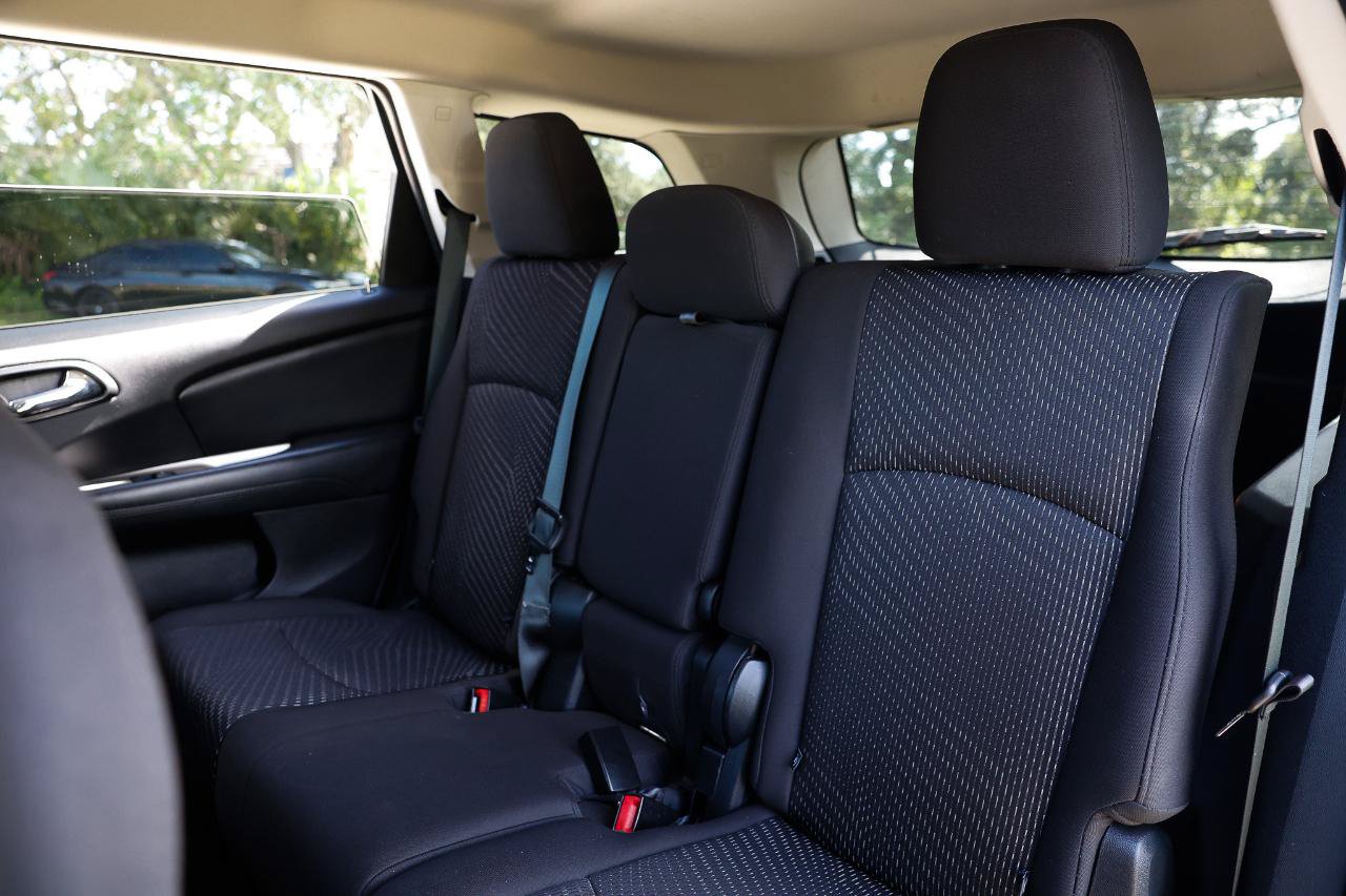 Used 2017 Dodge Journey SE FWD image 8
