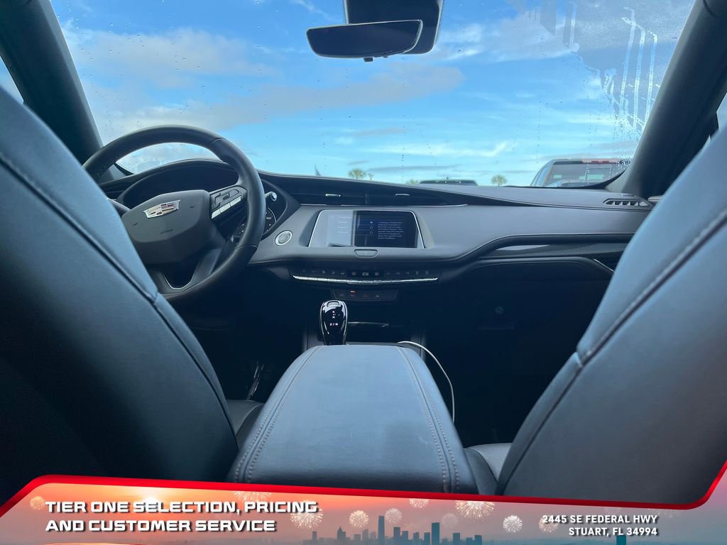 Used 2023 Cadillac XT4 Sport w/ Enhanced Visibility Package image 15