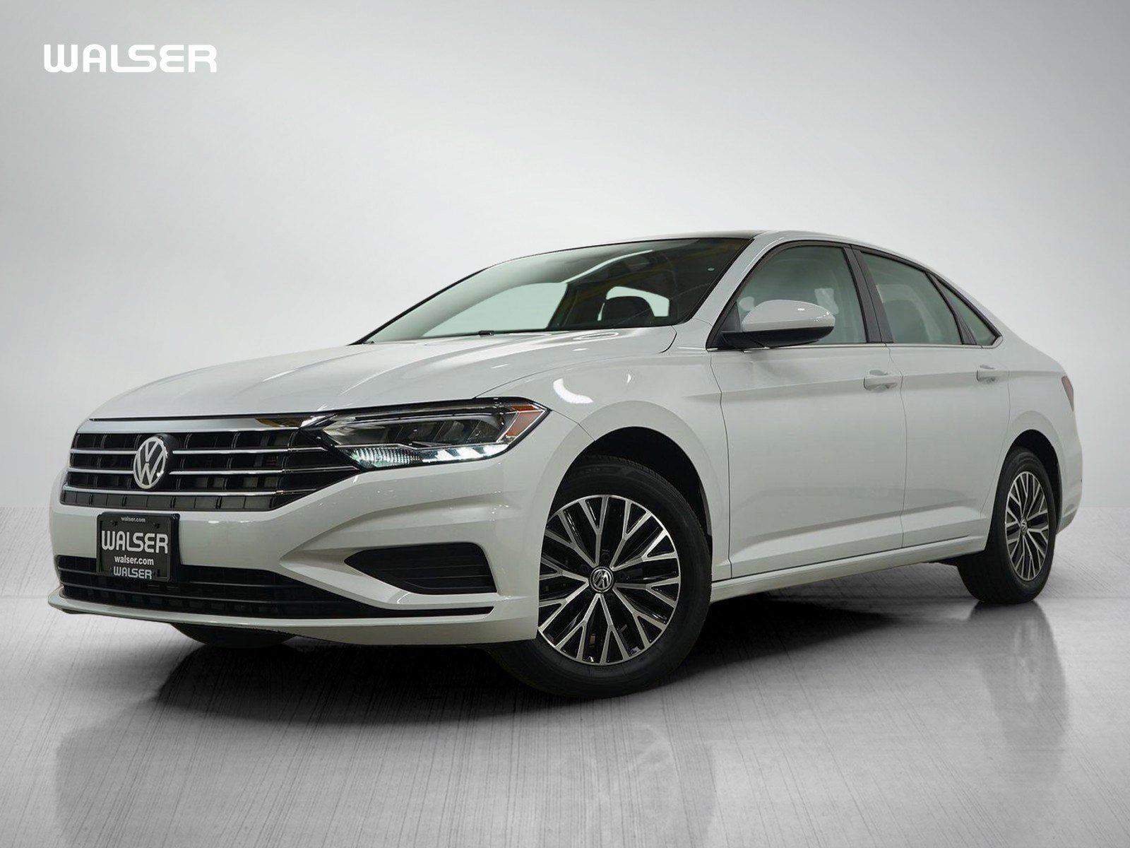 Used 2020 Volkswagen Jetta SE w/ SE Cold Weather Package image 1