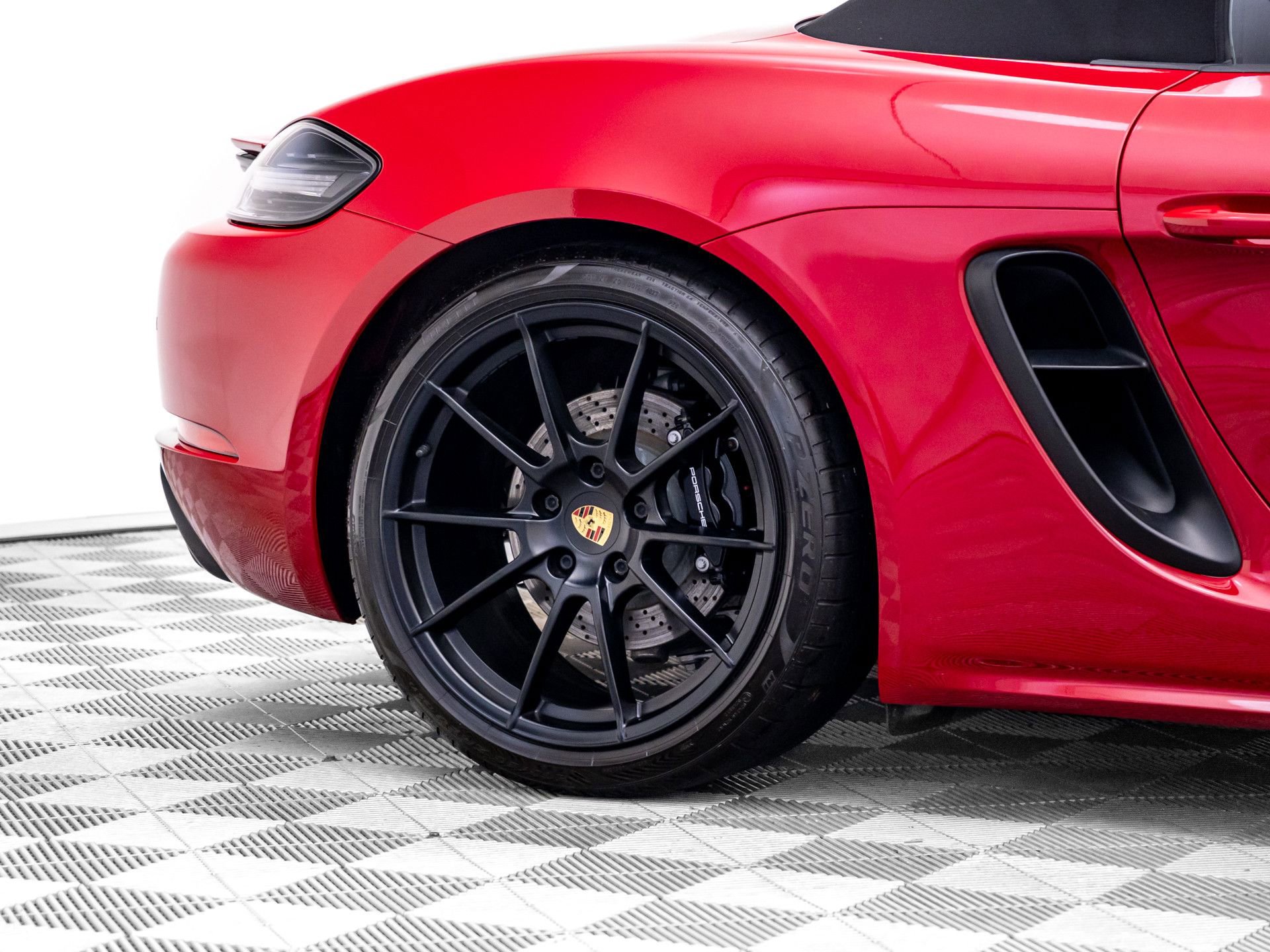 Used 2022 Porsche 718 Boxster GTS image 35