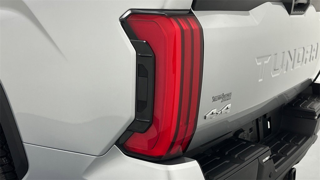Used 2022 Toyota Tundra SR5 image 20