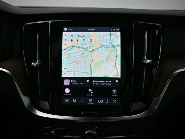 Used 2025 Volvo S60 B5 Plus image 12