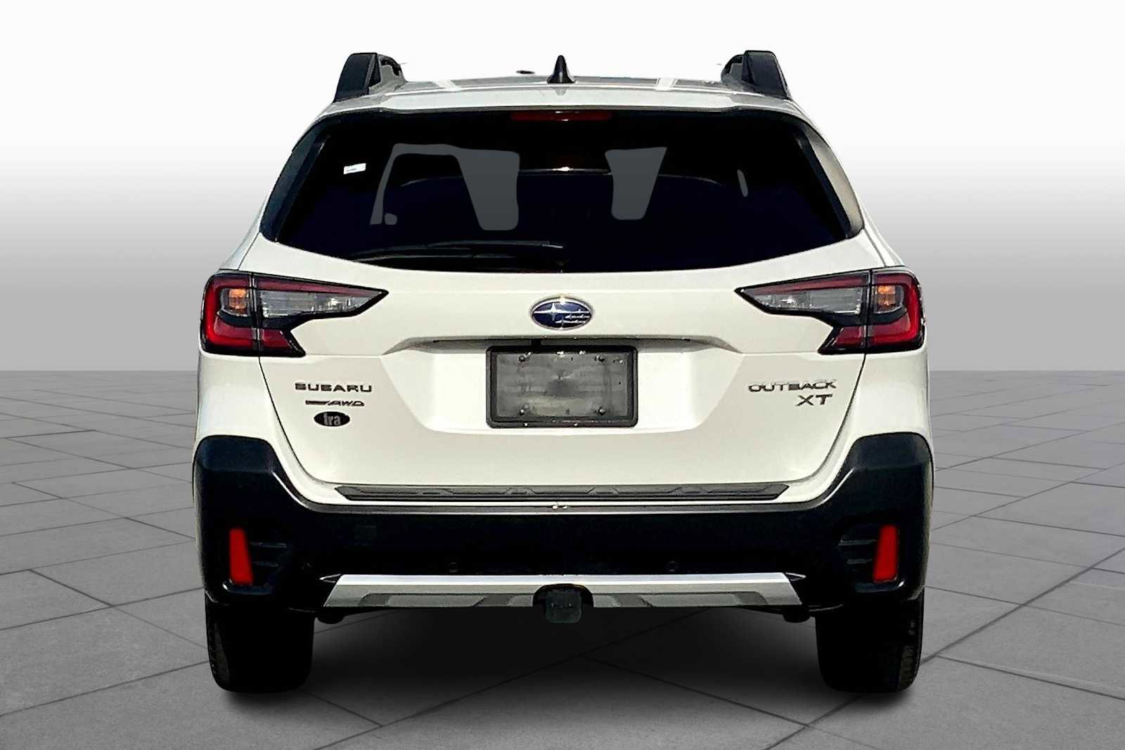 Used 2020 Subaru Outback Limited XT image 4