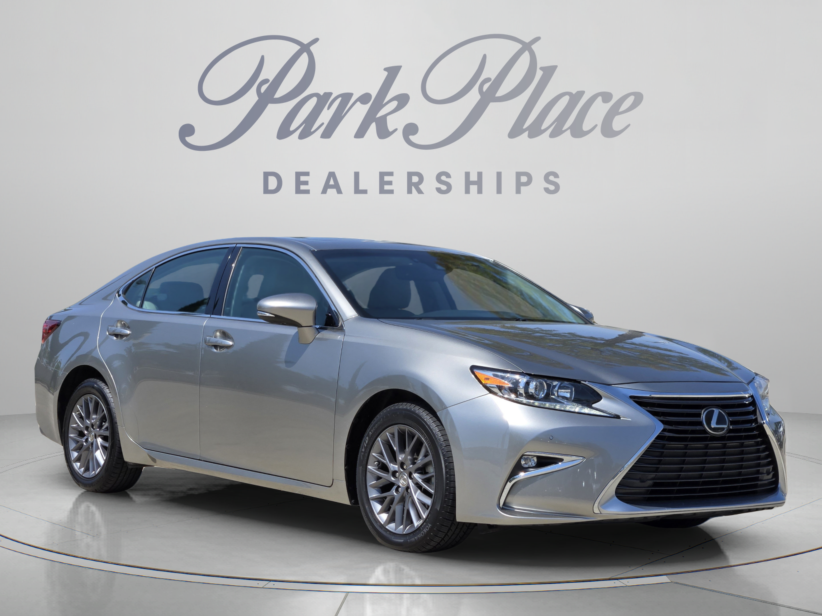 Used 2018 Lexus ES 350 w/ Premier Package FWD image 7