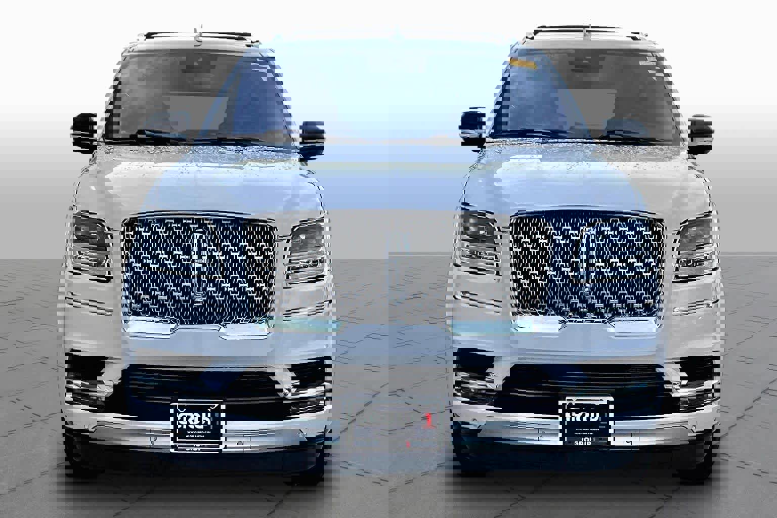 Used 2019 Lincoln Navigator Reserve w/ Cargo Package image 4