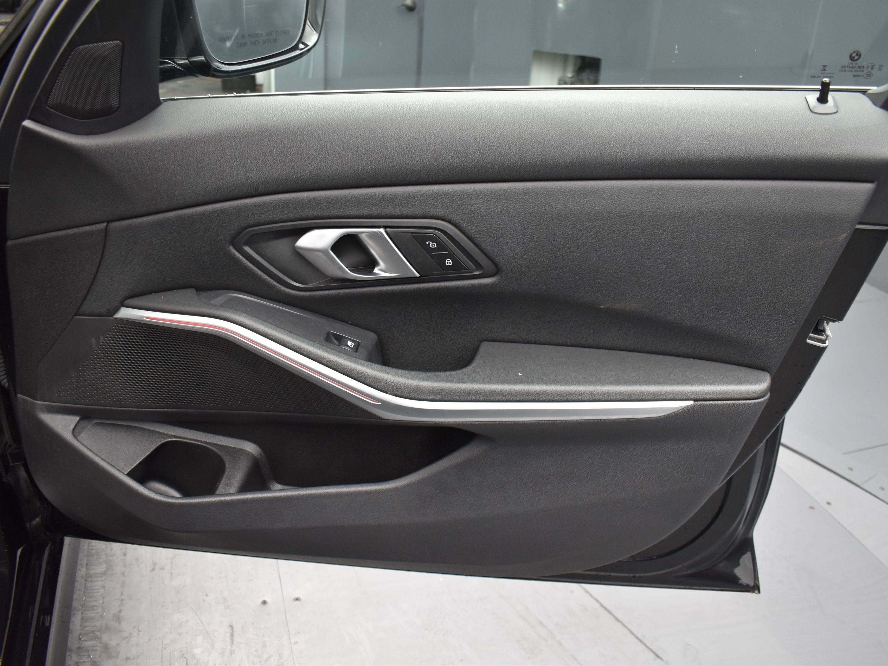 Used 2024 BMW 330i Sedan image 6