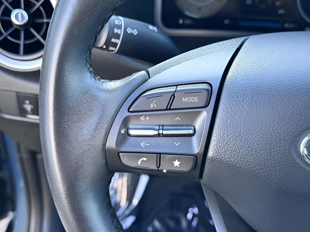 Used 2023 Hyundai Kona Limited image 16
