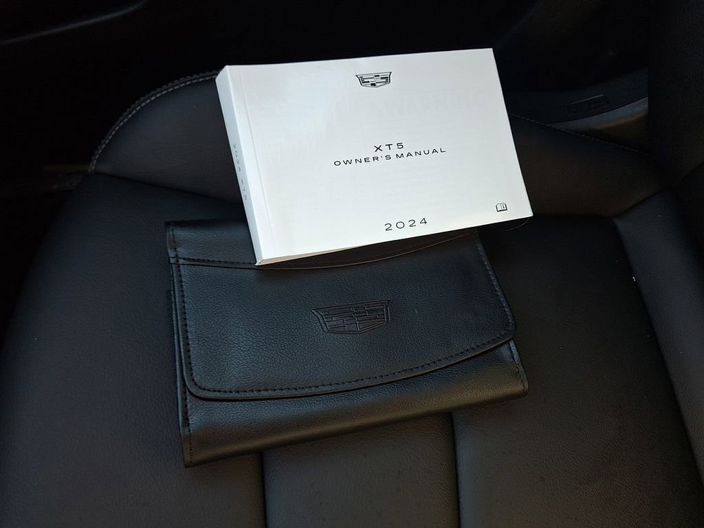 Used 2024 Cadillac XT5 Luxury image 29