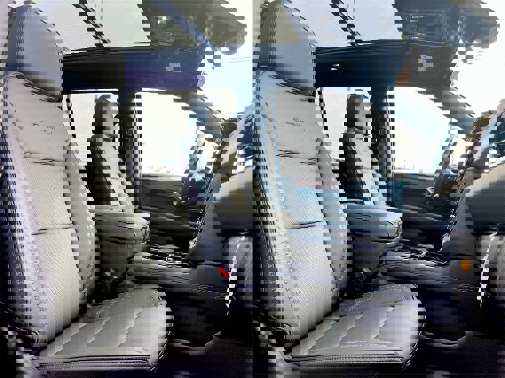 New 2025 GMC Yukon XL Denali w/ Sun & Power Step Package image 22