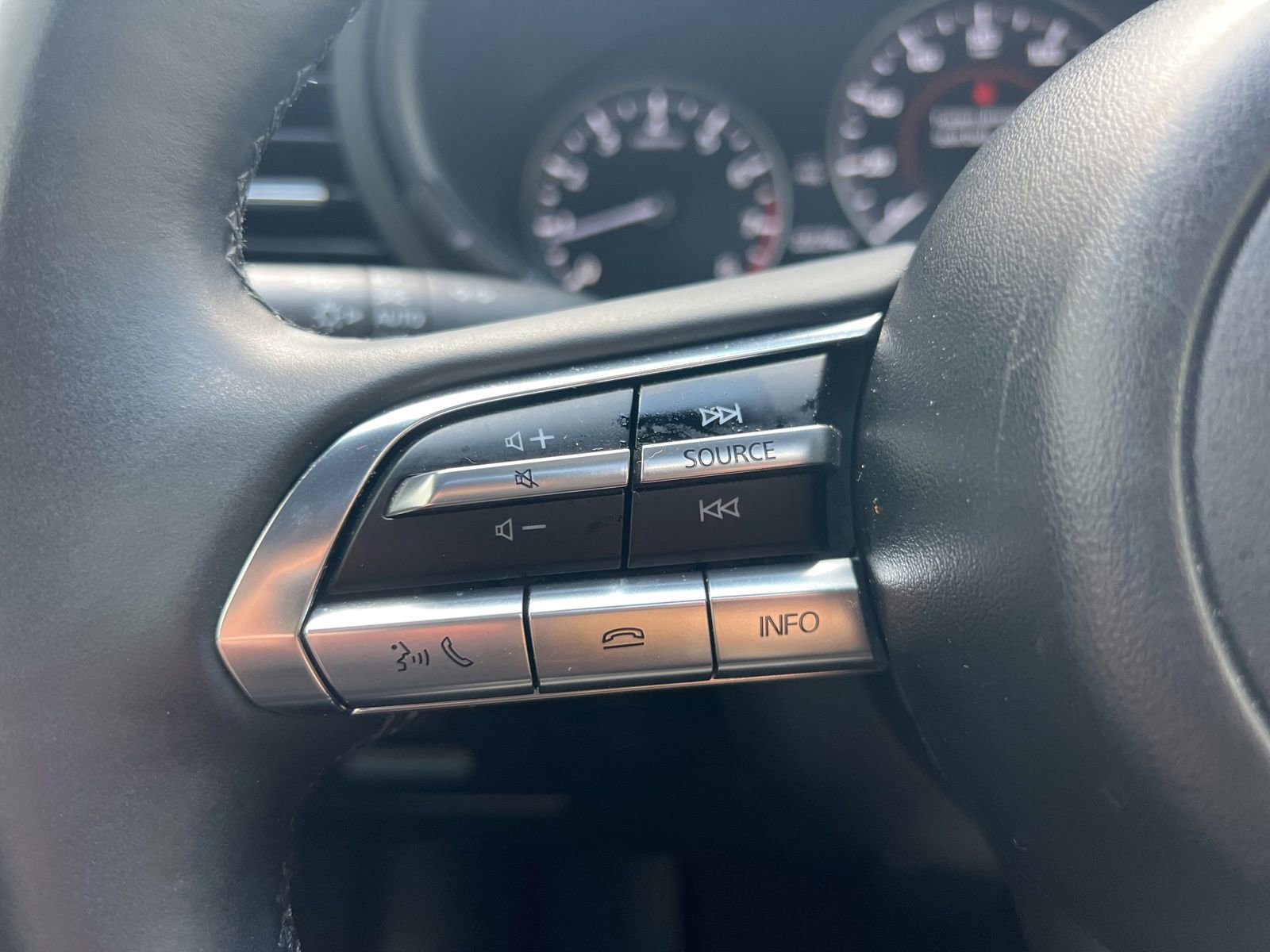 Certified 2023 MAZDA MAZDA3 s image 21