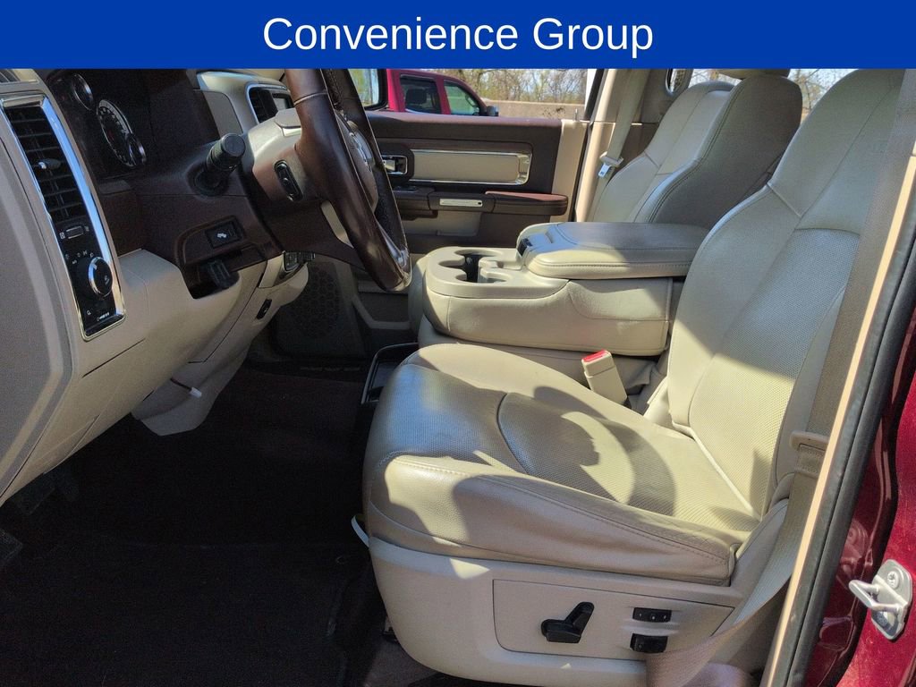 Used 2017 RAM 1500 Laramie w/ Convenience Group AWD/4WD image 9