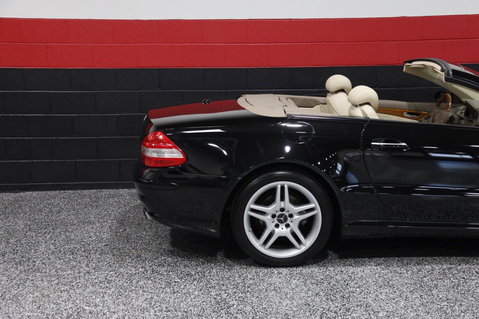 Used 2007 Mercedes-Benz SL 550 image 5