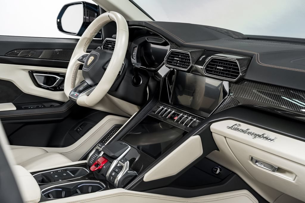 Used 2024 Lamborghini Urus S AWD/4WD image 36