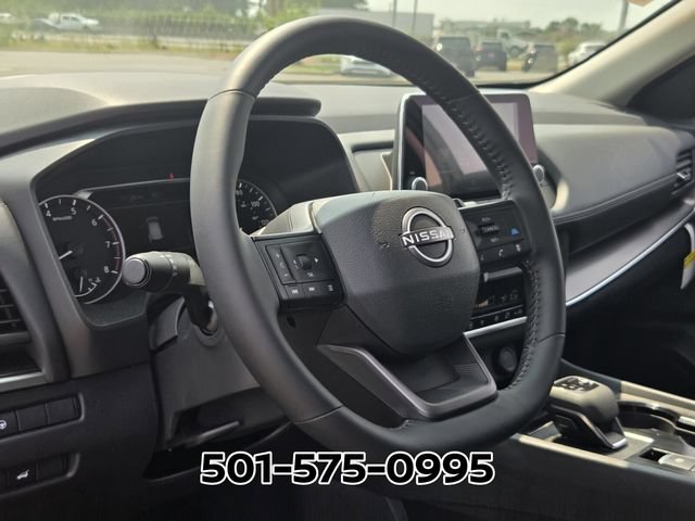 Used 2026 Nissan Rogue SV FWD image 11