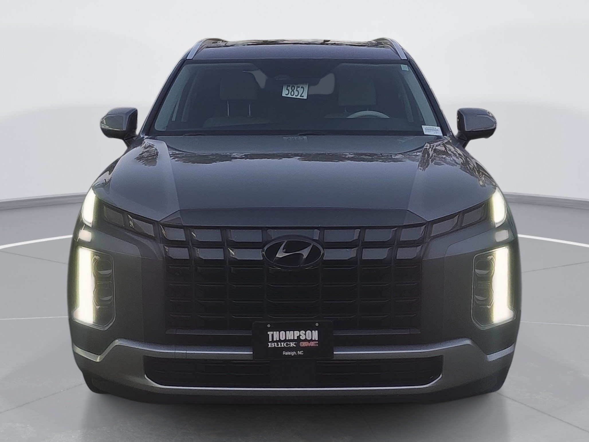 Used 2025 Hyundai Palisade Limited AWD/4WD image 8