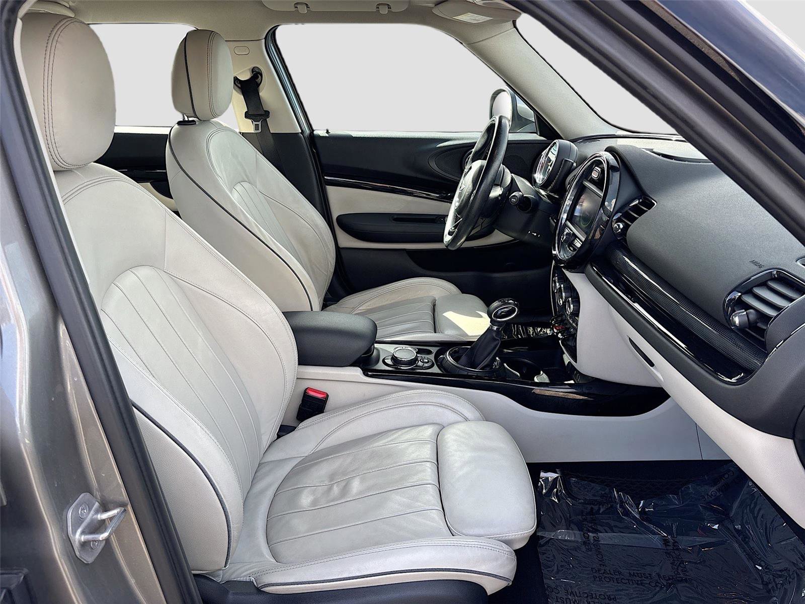 Used 2016 MINI Cooper Clubman S image 26