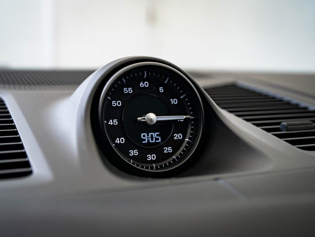 New 2026 Porsche Cayenne Coupe image 33