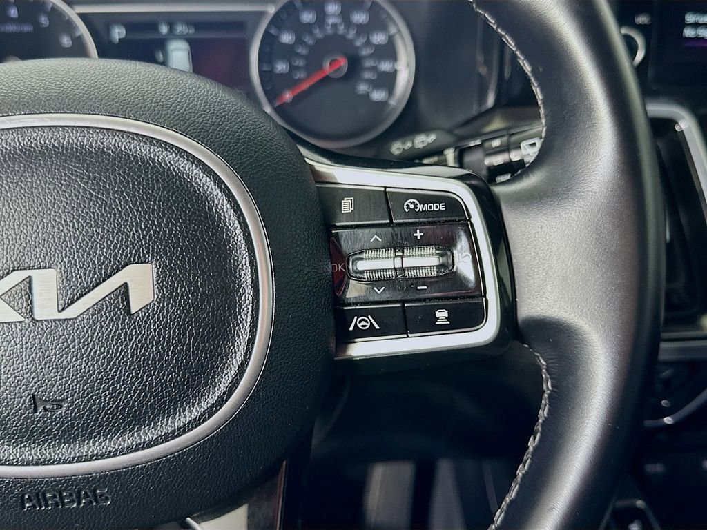 Used 2022 Kia Sorento SX image 24