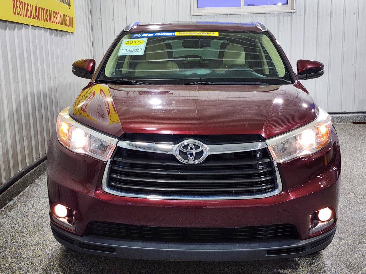 Used 2015 Toyota Highlander Limited AWD/4WD image 2