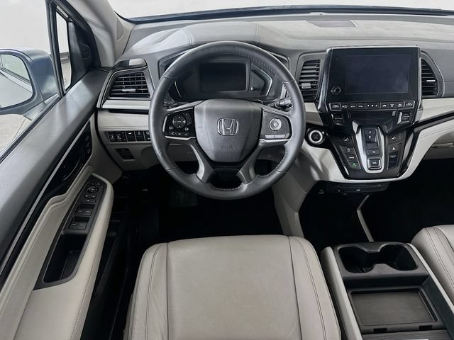 Certified 2023 Honda Odyssey Touring image 4