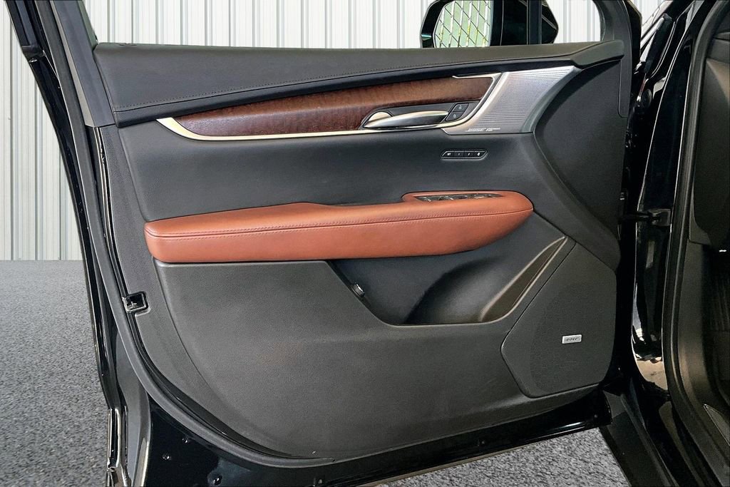 Used 2023 Cadillac XT5 Premium Luxury w/ Technology Package FWD image 16