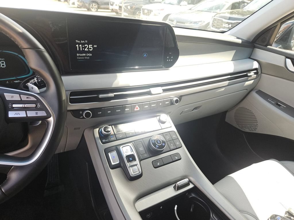 Used 2025 Hyundai Palisade SEL AWD/4WD image 20